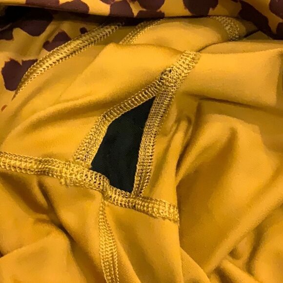 Gap High Rise Blackout Full Length Drawcord Leggings in Leopard Print Small - Picture 11 of 11